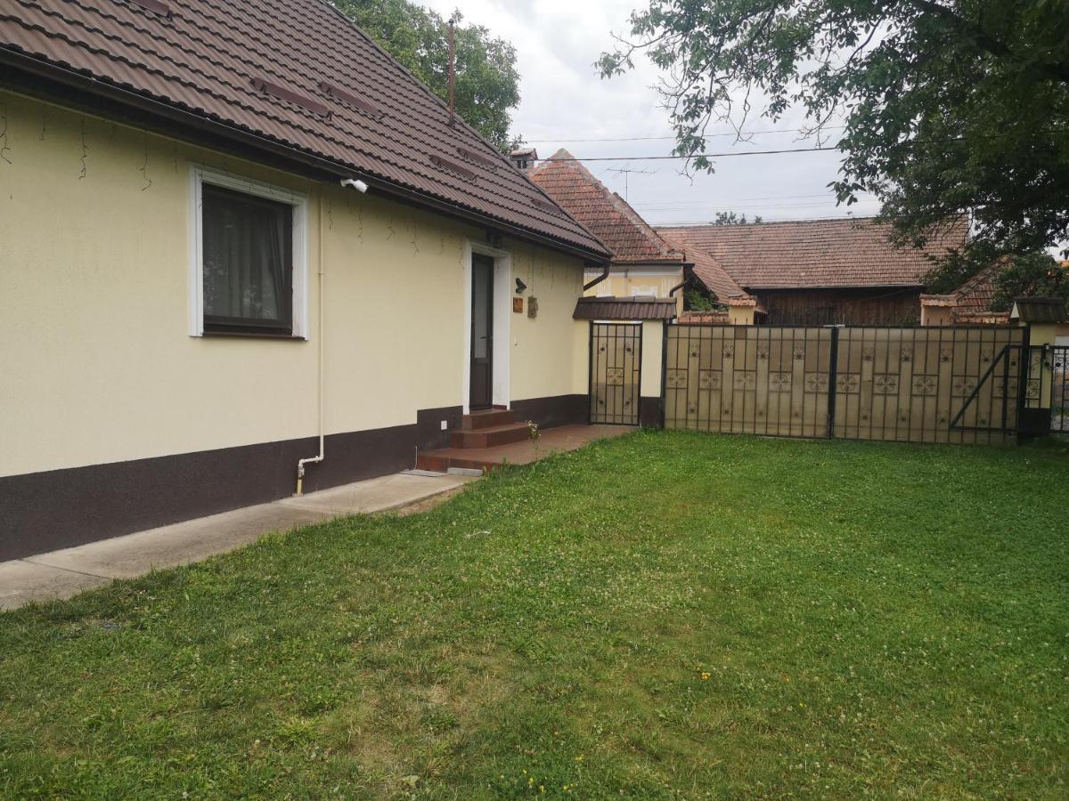 Apartmán Eva'S Little House - Acasa La Taticul Albinelor Sinca Veche Exteriér fotografie