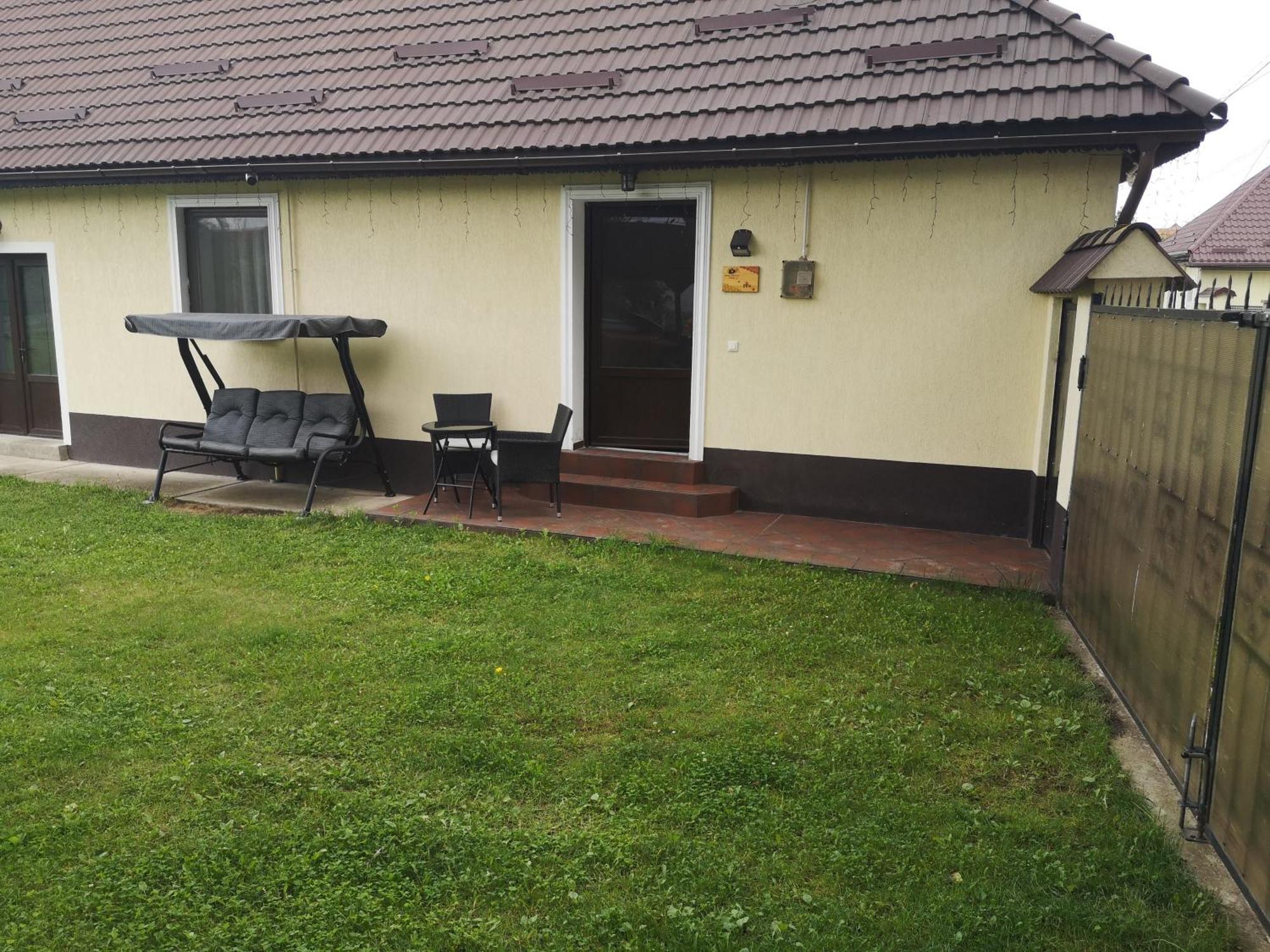 Apartmán Eva'S Little House - Acasa La Taticul Albinelor Sinca Veche Exteriér fotografie